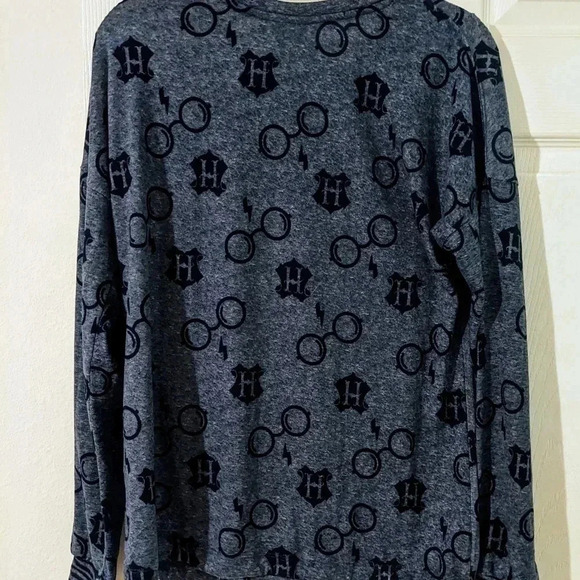 Wizarding World Of Harry Potter Womens Sz M‎ Blue Soft Sweater Top Long Sleeve - Picture 2 of 8